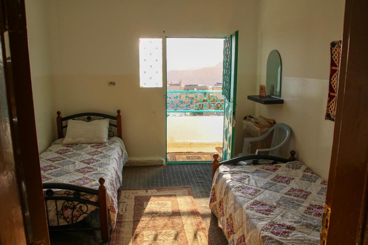 Petra Family House Bed & Breakfast Bagian luar foto