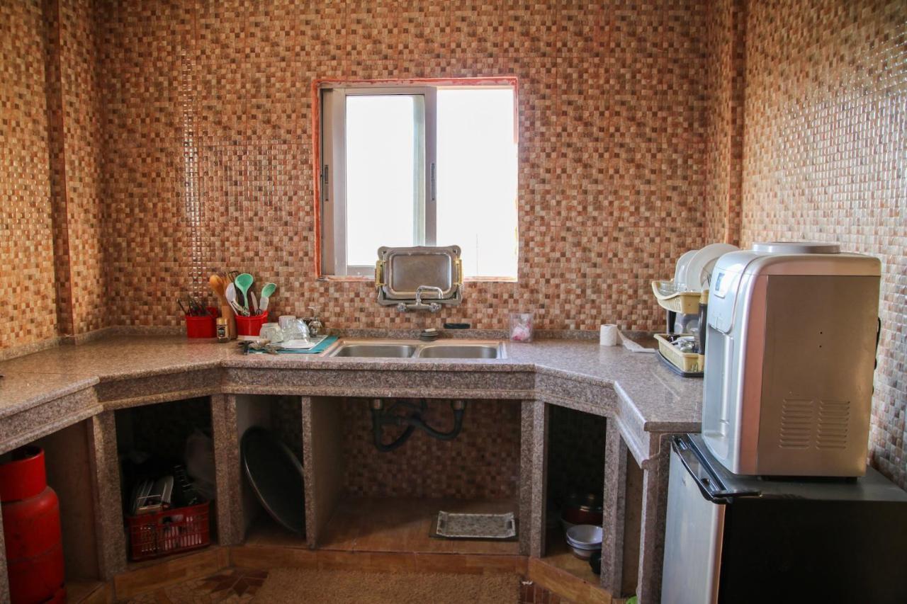 Petra Family House Bed & Breakfast Bagian luar foto