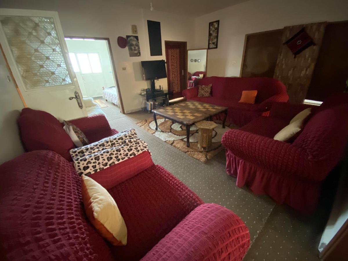 Petra Family House Bed & Breakfast Bagian luar foto