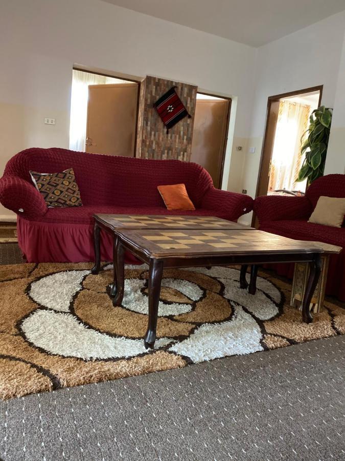 Petra Family House Bed & Breakfast Bagian luar foto